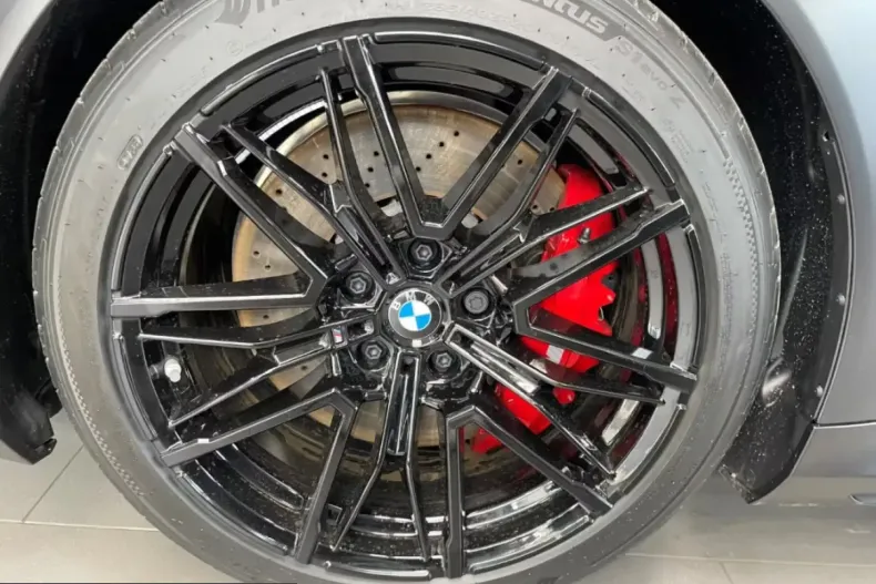 BMW M5 (Seria 5) din 2026 cu 1.000 km - oferta BMW205780 - foto 4