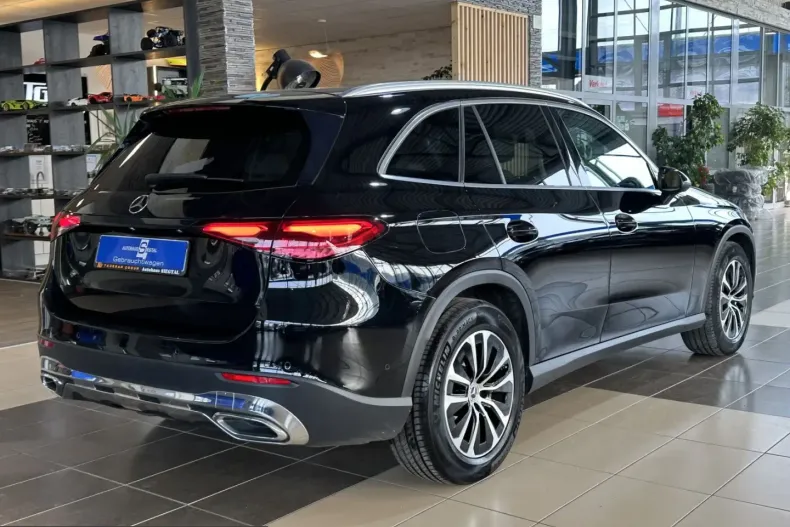 Mercedes-Benz GLC 220 (Clasa GLC) din 2023 cu 99.987 km - oferta MER205782 - foto 12