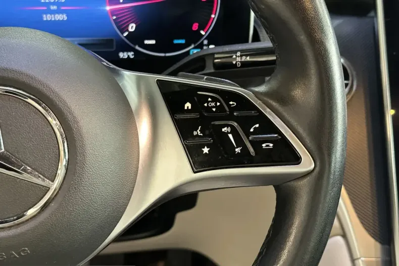 Mercedes-Benz GLC 220 (Clasa GLC) din 2023 cu 99.987 km - oferta MER205782 - foto 19