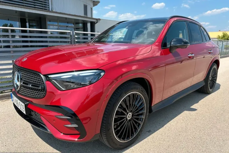 Mercedes-Benz GLC 220 (Clasa GLC) din 2024 cu 15.000 km - oferta MER205783 - foto 1