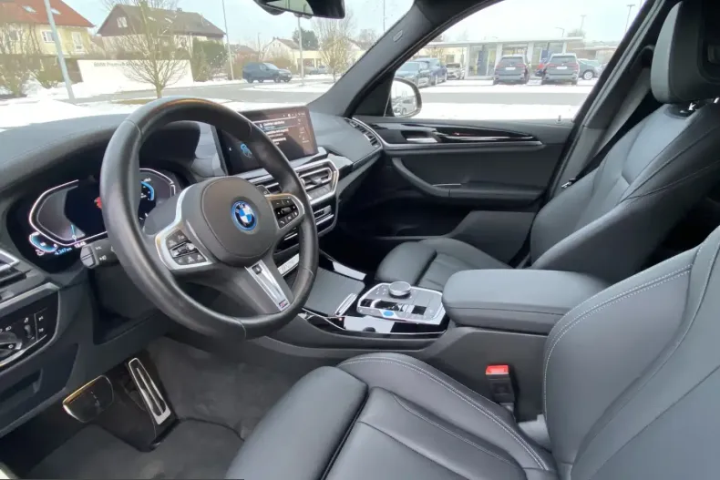 BMW iX3 (Seria X) din 2024 cu 13.393 km - oferta BMW205785 - foto 6