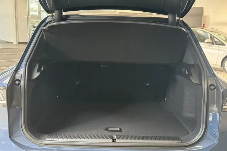 BMW iX3 (Seria X) din 2026 cu 1 km - oferta BMW205786 - foto 7