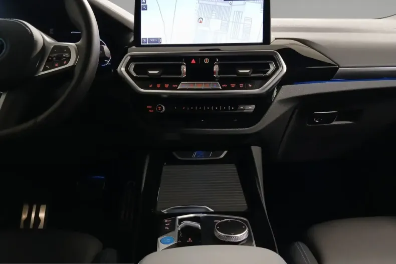 BMW iX3 (Seria X) din 2024 cu 21.839 km - oferta BMW205787 - foto 9