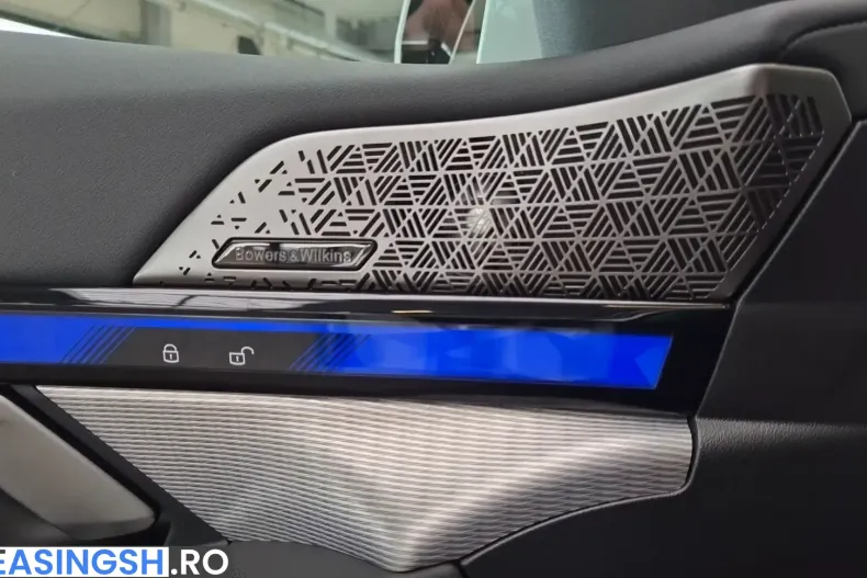 BMW 520 (Seria 5) din 2025 cu 9.400 km - oferta BMW205788 - foto 9
