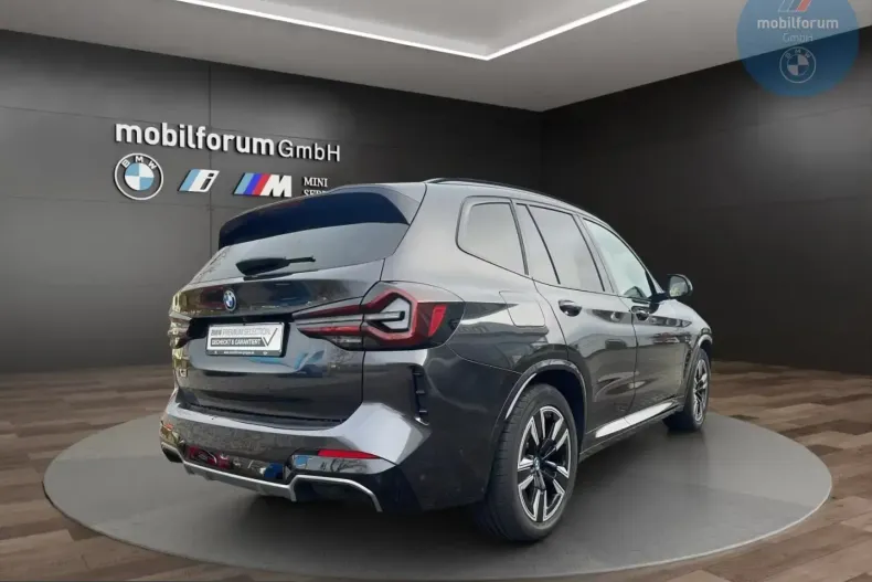 BMW iX3 (Seria X) din 2024 cu 10.554 km - oferta BMW205790 - foto 4