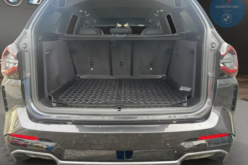BMW iX3 (Seria X) din 2024 cu 10.554 km - oferta BMW205790 - foto 21