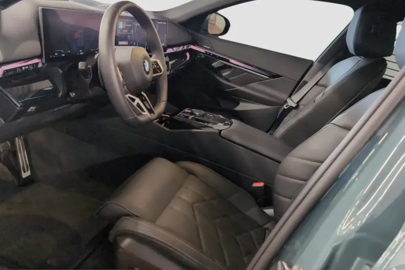 BMW 520 (Seria 5) din 2025 cu 20.065 km - oferta BMW205792 - foto 12