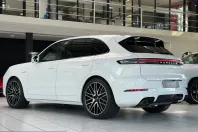 Porsche Cayenne din 2025 cu 15.000 km - oferta POR205793 - foto 8