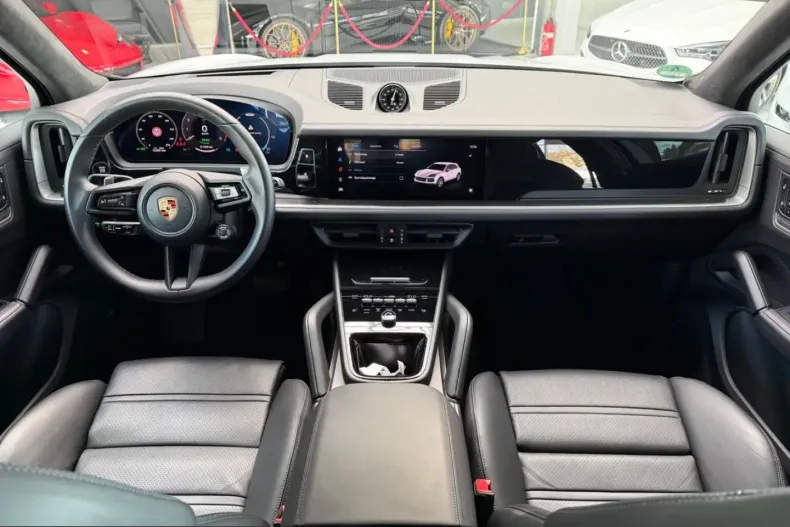 Porsche Cayenne din 2025 cu 15.000 km - oferta POR205793 - foto 15