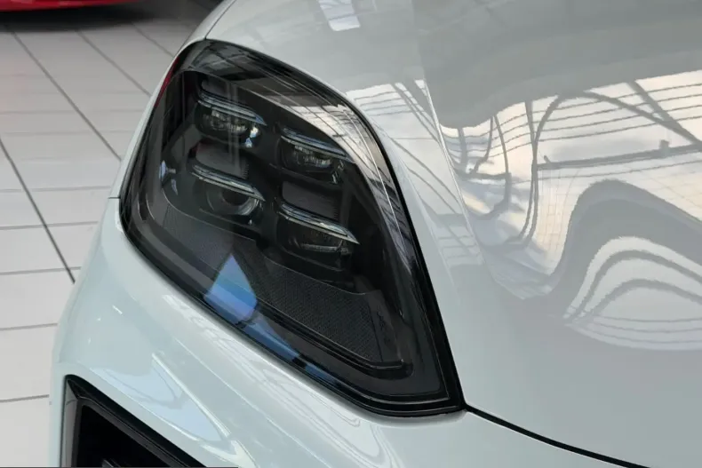 Porsche Cayenne din 2025 cu 15.000 km - oferta POR205793 - foto 31