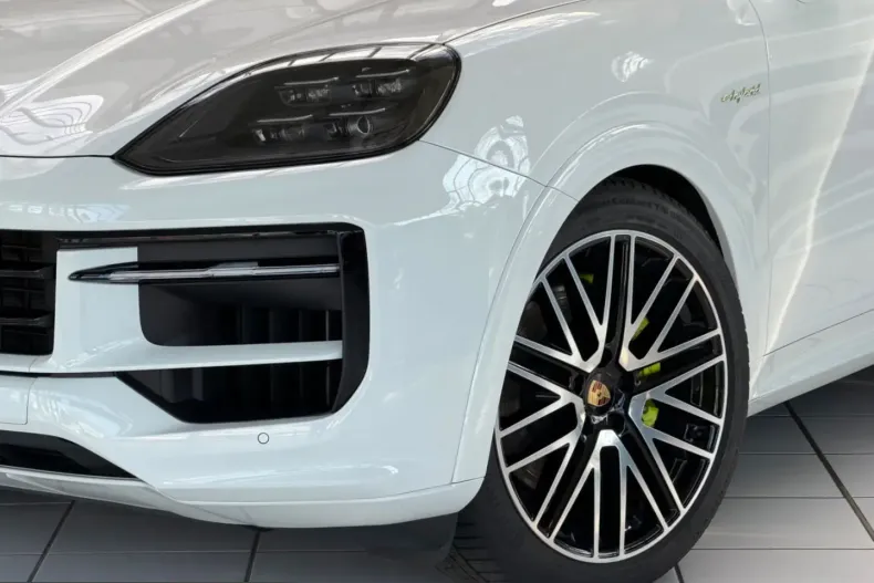 Porsche Cayenne din 2025 cu 15.000 km - oferta POR205793 - foto 33