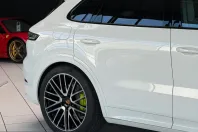 Porsche Cayenne din 2025 cu 15.000 km - oferta POR205793 - foto 35