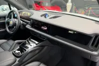 Porsche Cayenne din 2025 cu 15.000 km - oferta POR205793 - foto 39