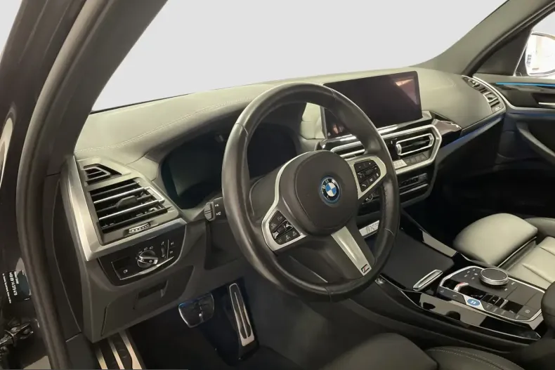 BMW iX3 (Seria X) din 2024 cu 45.555 km - oferta BMW205802 - foto 6