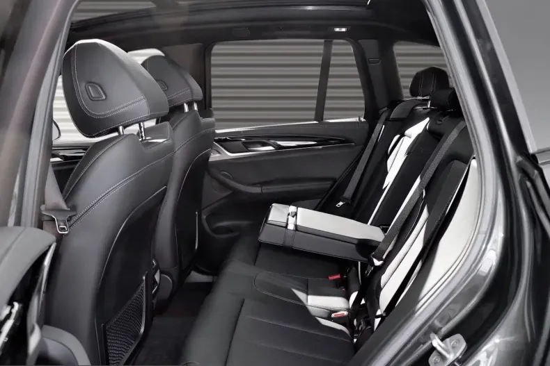 BMW iX3 (Seria X) din 2023 cu 35.273 km - oferta BMW205805 - foto 6