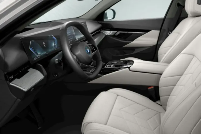 BMW 530 (Seria 5) din 2024 cu 39.989 km - oferta BMW205806 - foto 3