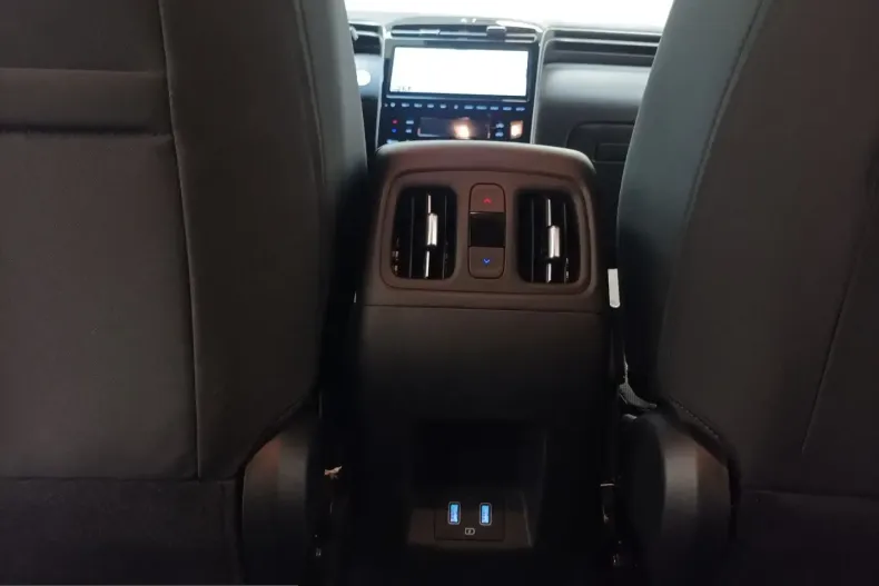 Hyundai Tucson din 2024 cu 13.354 km - oferta HYU205807 - foto 14