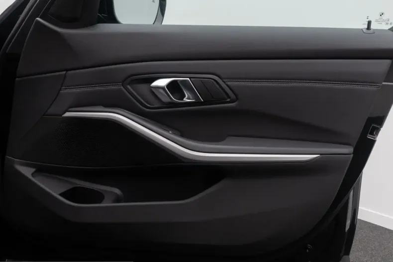 BMW 330 (Seria 3) din 2022 cu 37.067 km - oferta BMW205808 - foto 30