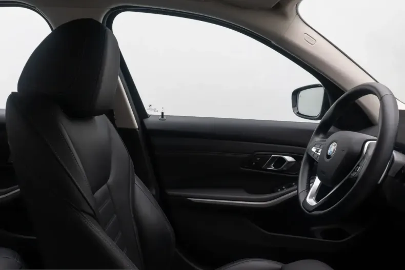 BMW 330 (Seria 3) din 2022 cu 37.067 km - oferta BMW205808 - foto 36