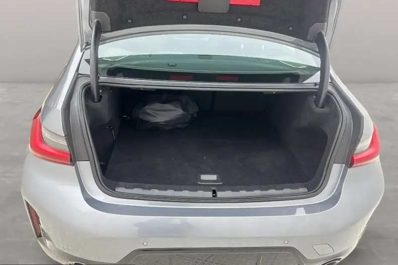 BMW 330 (Seria 3) din 2024 cu 22.193 km - oferta BMW205809 - foto 10