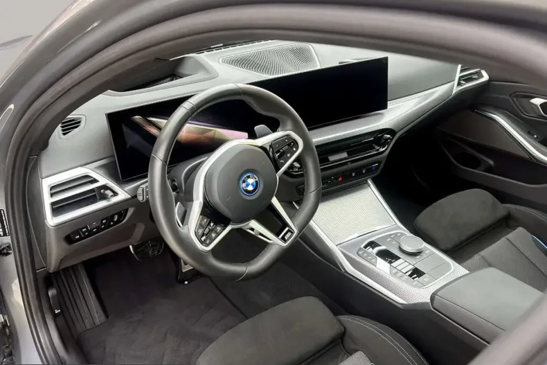 BMW 330 (Seria 3) din 2024 cu 22.193 km - oferta BMW205809 - foto 13