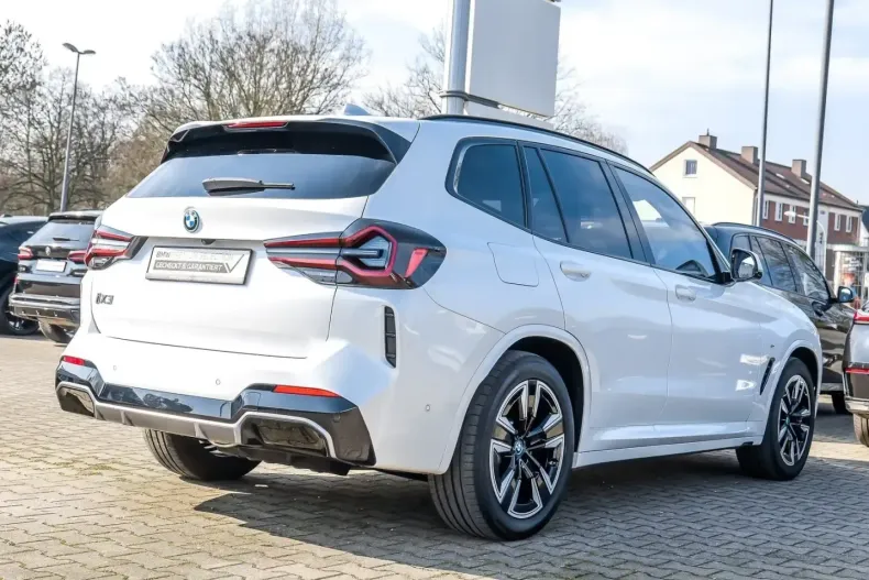 BMW iX3 (Seria X) din 2023 cu 71.673 km - oferta BMW205810 - foto 4