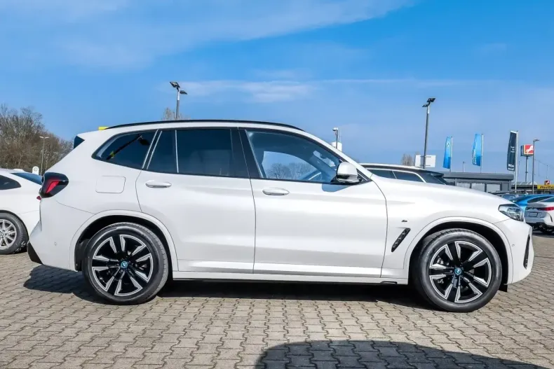BMW iX3 (Seria X) din 2023 cu 71.673 km - oferta BMW205810 - foto 6
