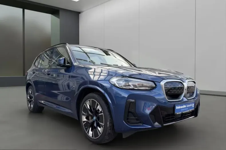 BMW iX3 (Seria X) din 2023 cu 56.487 km - oferta BMW205811 - foto 1