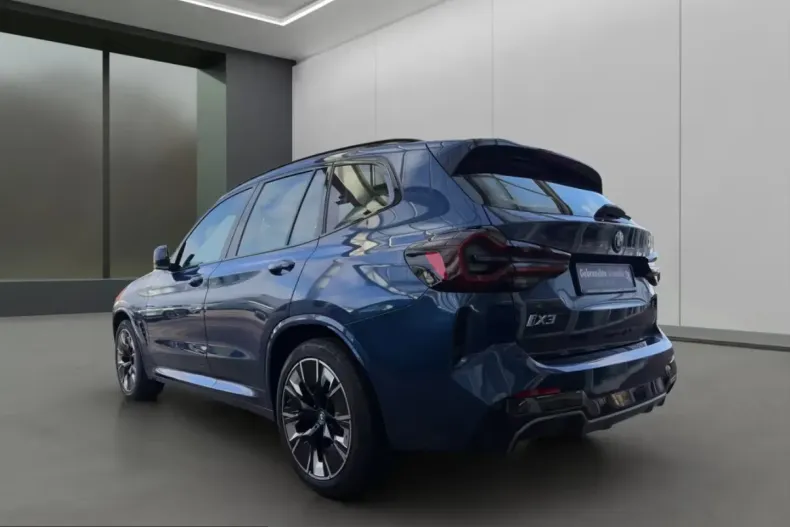 BMW iX3 (Seria X) din 2023 cu 56.487 km - oferta BMW205811 - foto 3