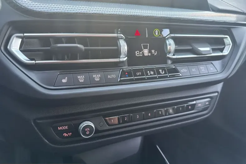 BMW 220i (Seria 2) din 2022 cu 43.913 km - oferta BMW205818 - foto 10