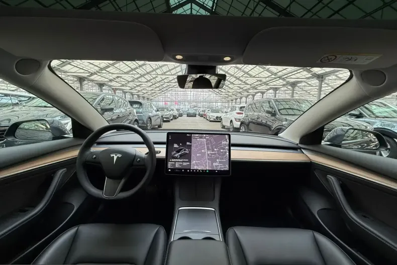 Tesla Model 3 din 2023 cu 38.093 km - oferta TES205820 - foto 8