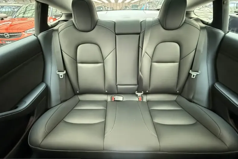 Tesla Model 3 din 2023 cu 38.093 km - oferta TES205820 - foto 14