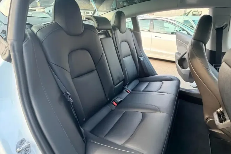 Tesla Model 3 din 2023 cu 59.600 km - oferta TES205824 - foto 17