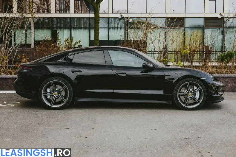 Porsche Taycan din 2026 cu 49.000 km - oferta POR205825 - foto 8