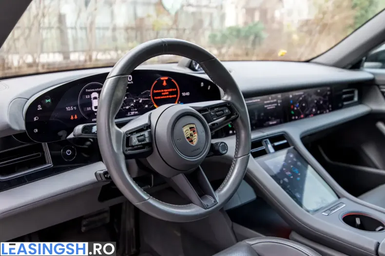 Porsche Taycan din 2026 cu 49.000 km - oferta POR205825 - foto 14