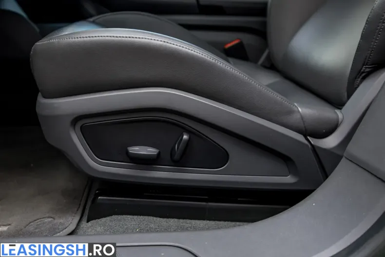 Porsche Taycan din 2026 cu 49.000 km - oferta POR205825 - foto 16