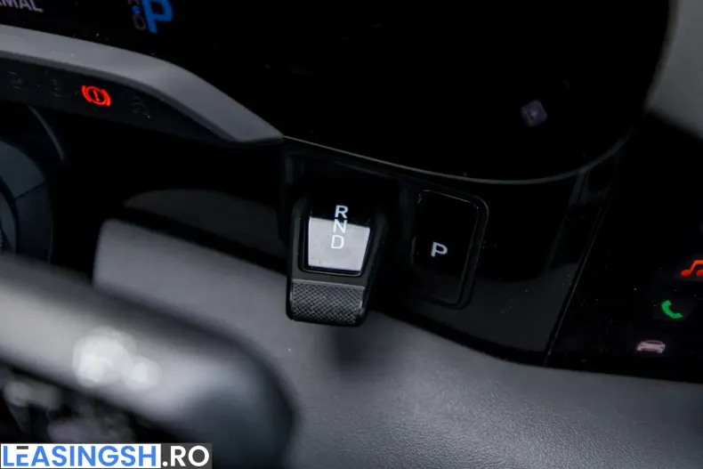 Porsche Taycan din 2026 cu 49.000 km - oferta POR205825 - foto 25