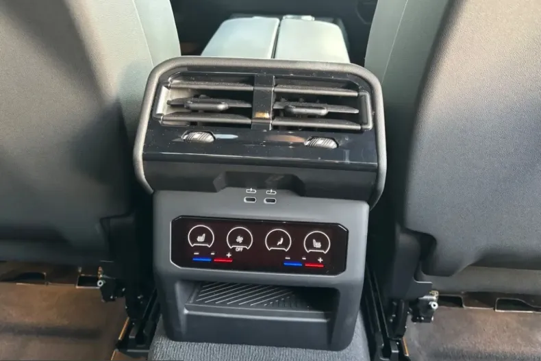 BMW 520 (Seria 5) din 2025 cu 24.838 km - oferta BMW205828 - foto 19