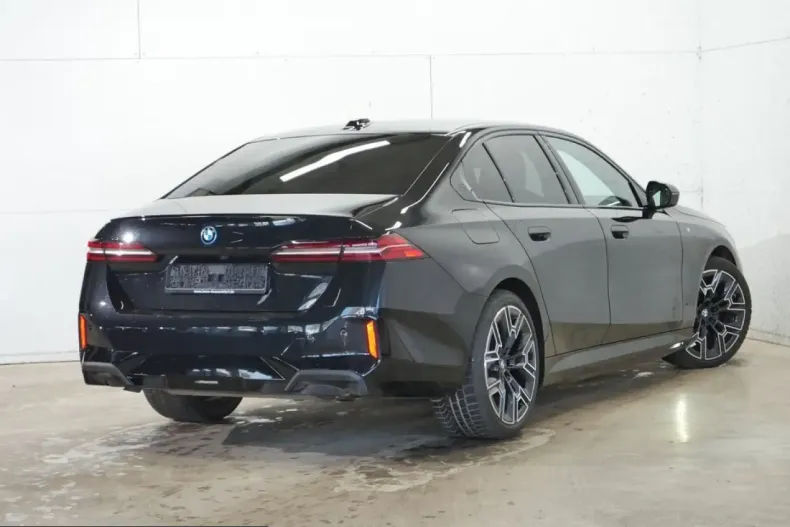BMW 550 (Seria 5) din 2024 cu 46.005 km - oferta BMW205830 - foto 4