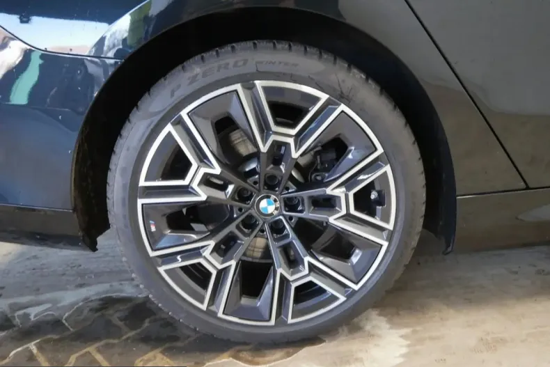 BMW 550 (Seria 5) din 2024 cu 46.005 km - oferta BMW205830 - foto 7