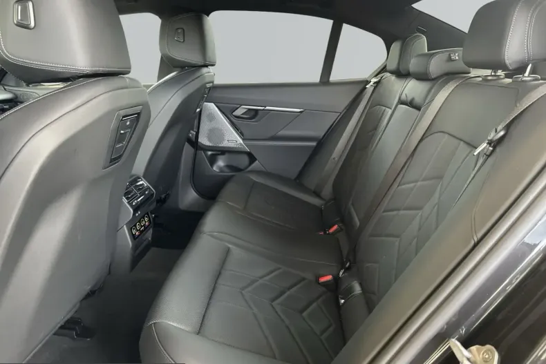 BMW 520 (Seria 5) din 2025 cu 25.701 km - oferta BMW205836 - foto 9