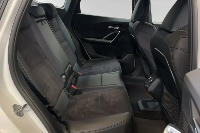 BMW X1 (Seria X) din 2024 cu 31.370 km - oferta BMW205842 - foto 11