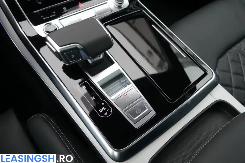 Audi Q8 din 2024 cu 3.700 km - oferta AUD205844 - foto 19