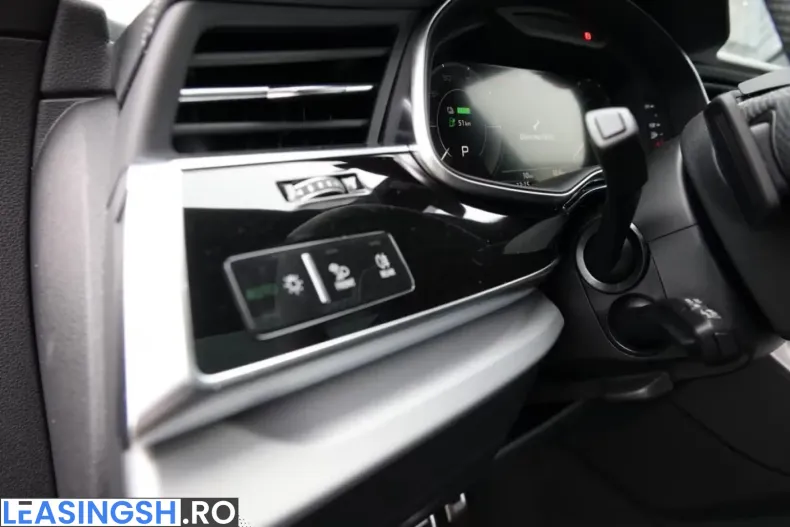 Audi Q8 din 2024 cu 3.700 km - oferta AUD205844 - foto 30