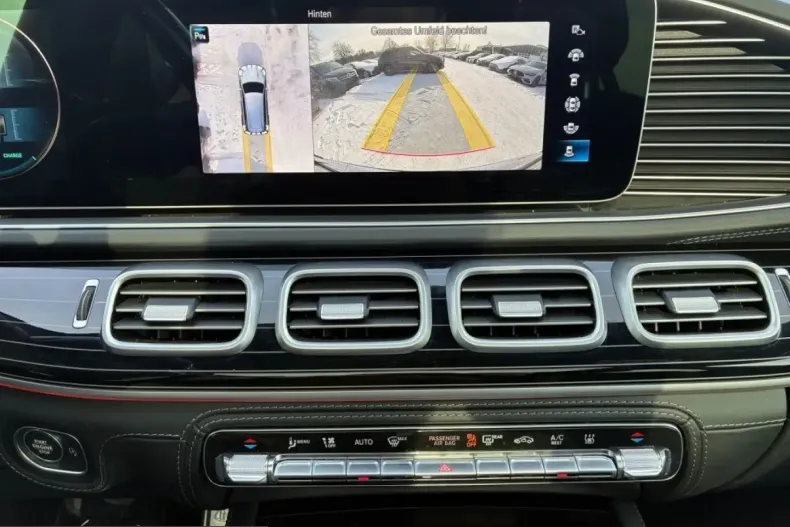 Mercedes-Benz GLS 600 (Clasa GLS) din 2023 cu 61.915 km - oferta MER205845 - foto 16