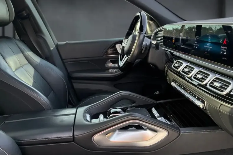 Mercedes-Benz GLS 600 (Clasa GLS) din 2023 cu 61.915 km - oferta MER205845 - foto 17