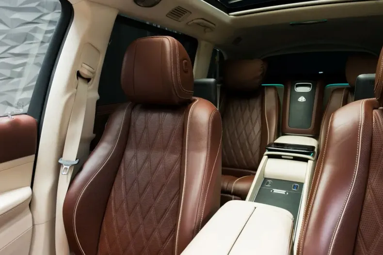 Mercedes-Benz GLS 600 (Clasa GLS) din 2024 cu 114.000 km - oferta MER205847 - foto 10