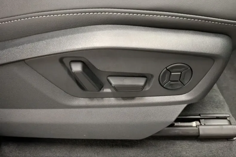 Audi Q8 din 2026 cu 20 km - oferta AUD205848 - foto 14