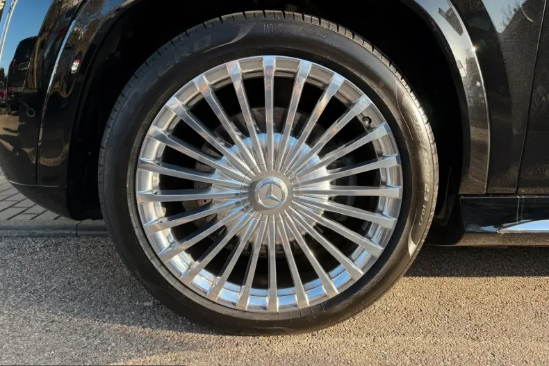 Mercedes-Benz GLS 600 (Clasa GLS) din 2024 cu 28.850 km - oferta MER205851 - foto 4