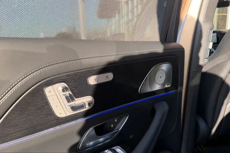 Mercedes-Benz GLS 600 (Clasa GLS) din 2024 cu 28.850 km - oferta MER205851 - foto 15